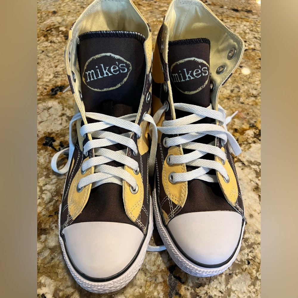 Converse x Mike’s Hard Lemonade Limited Edition Women’s Shoes Size 8